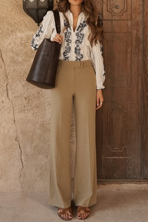 Noir Tracery Blouse – Crisp Cotton Architecture