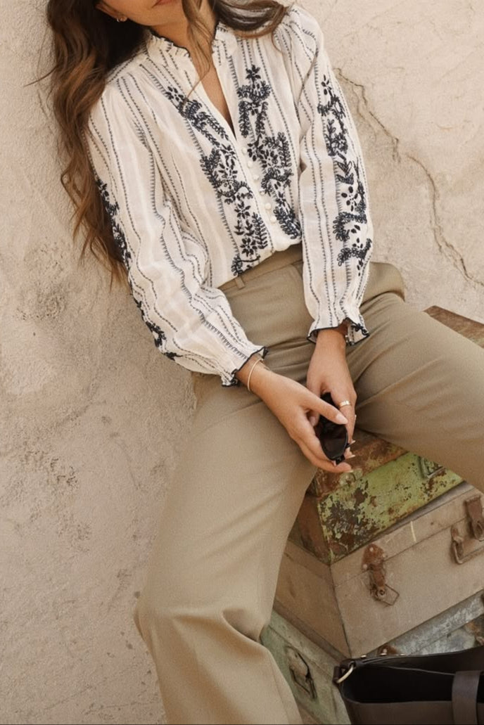 Noir Tracery Blouse – Crisp Cotton Architecture