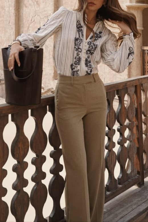Noir Tracery Blouse – Crisp Cotton Architecture