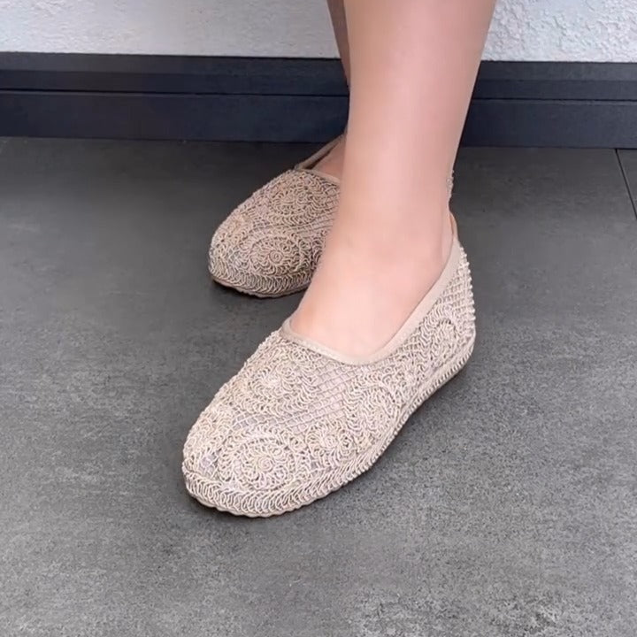 Lace - Up Flat Loafers (Light & Dark Shades)