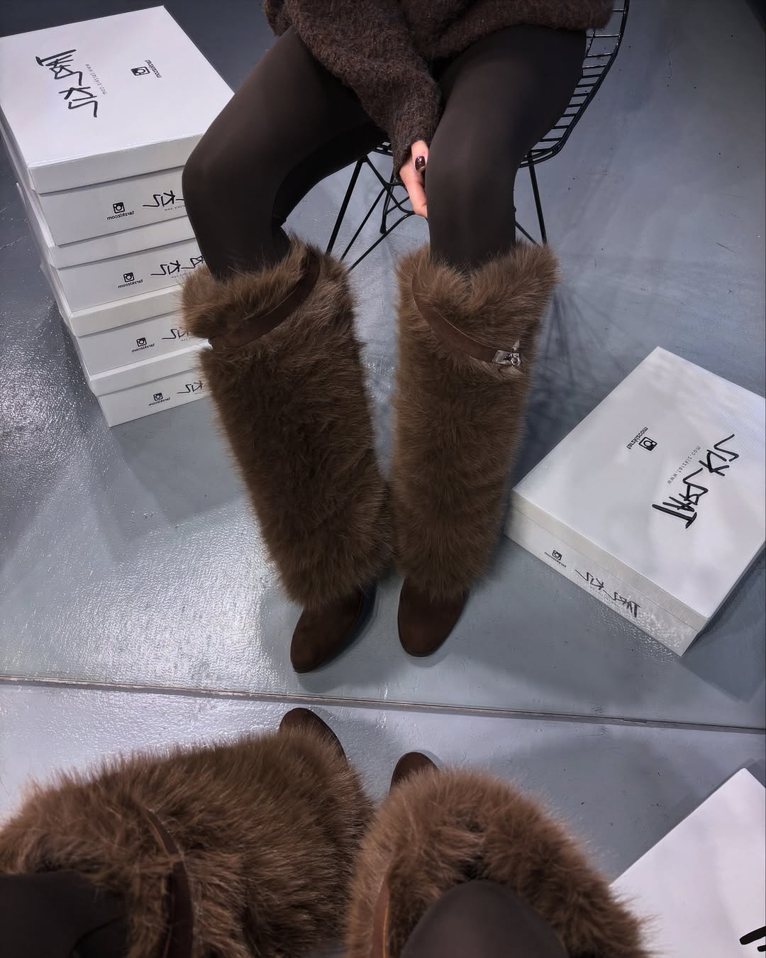 Snow Velvet Boots