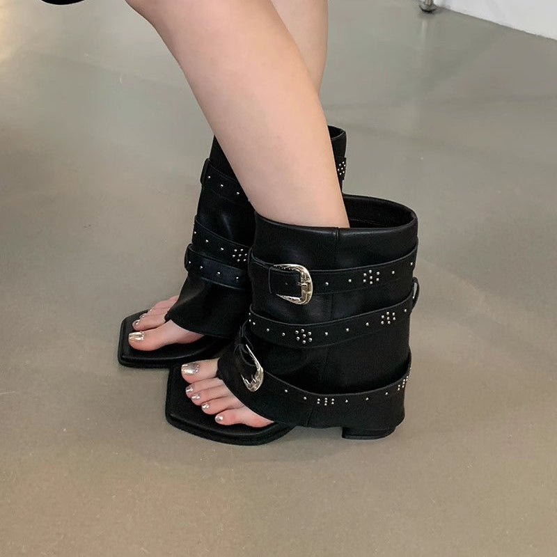 Vintage Buckle Clip-Toe Sandals