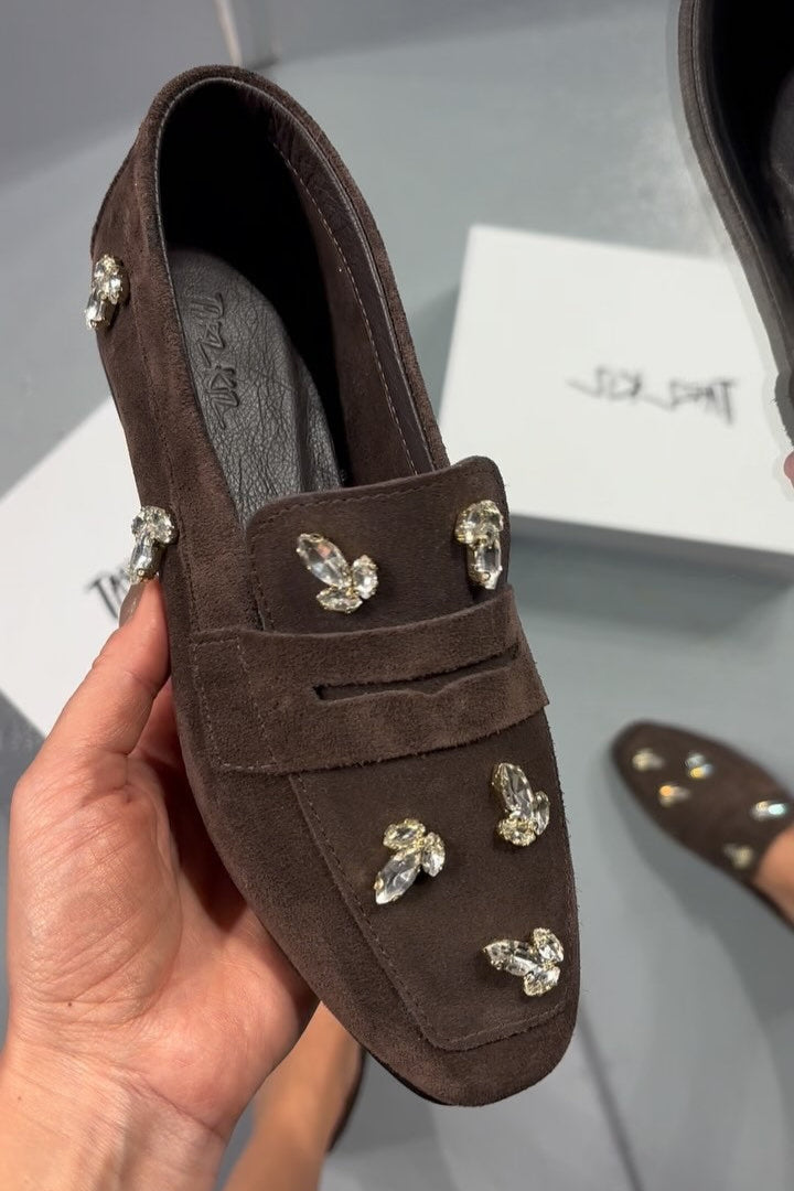 Hazel & Camel Loafer – Seven-Crystal Embellishment