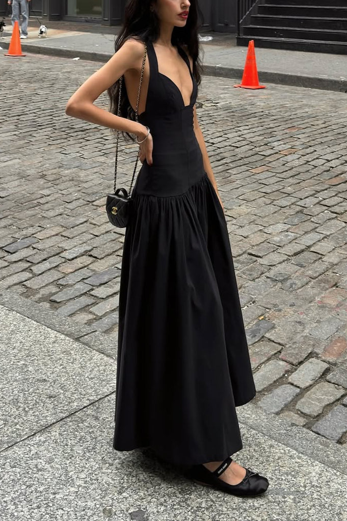 Noir Gala Column – Sculpted Waist & Liquid Drape