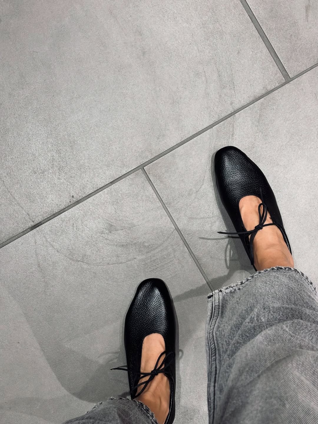 Simple Lace-up Shoes