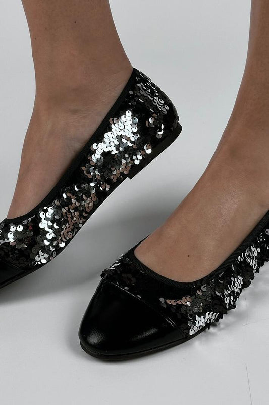 Sequined Flat Shoes