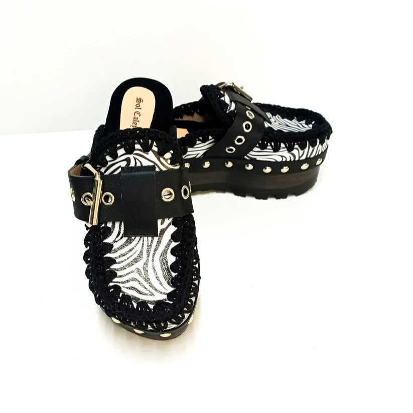 Zebra Oxford Clogs