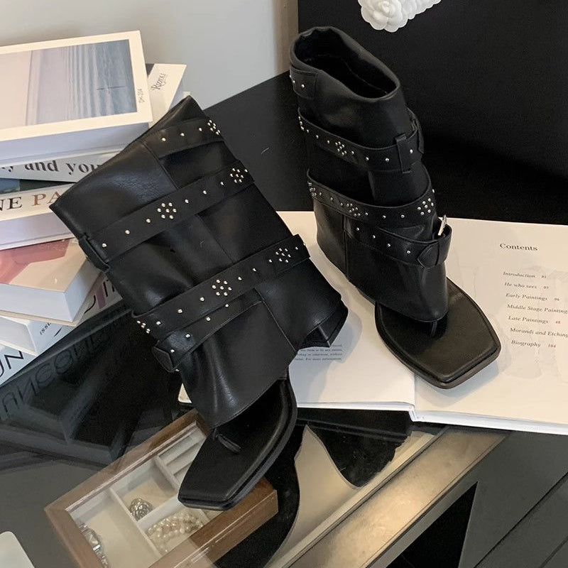 Vintage Buckle Clip-Toe Sandals