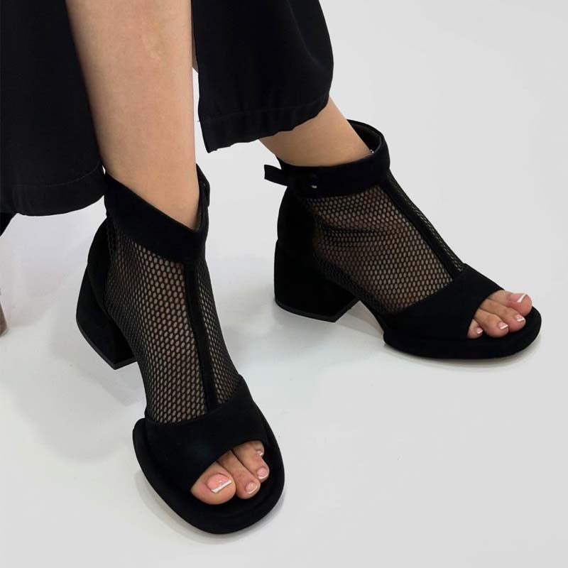 Gauze-Rear Zip Square-Heeled Roman Sandals