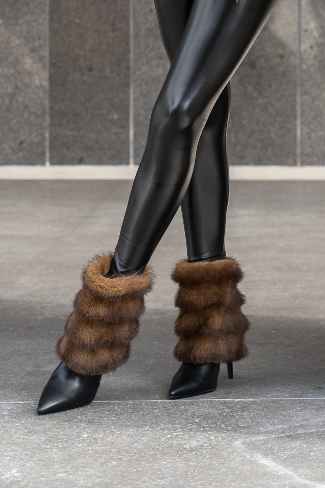 BLACK FAUX FUR STILETTO BOOTIE