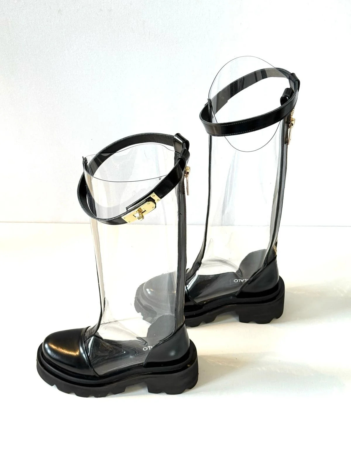 See-through cool high boots