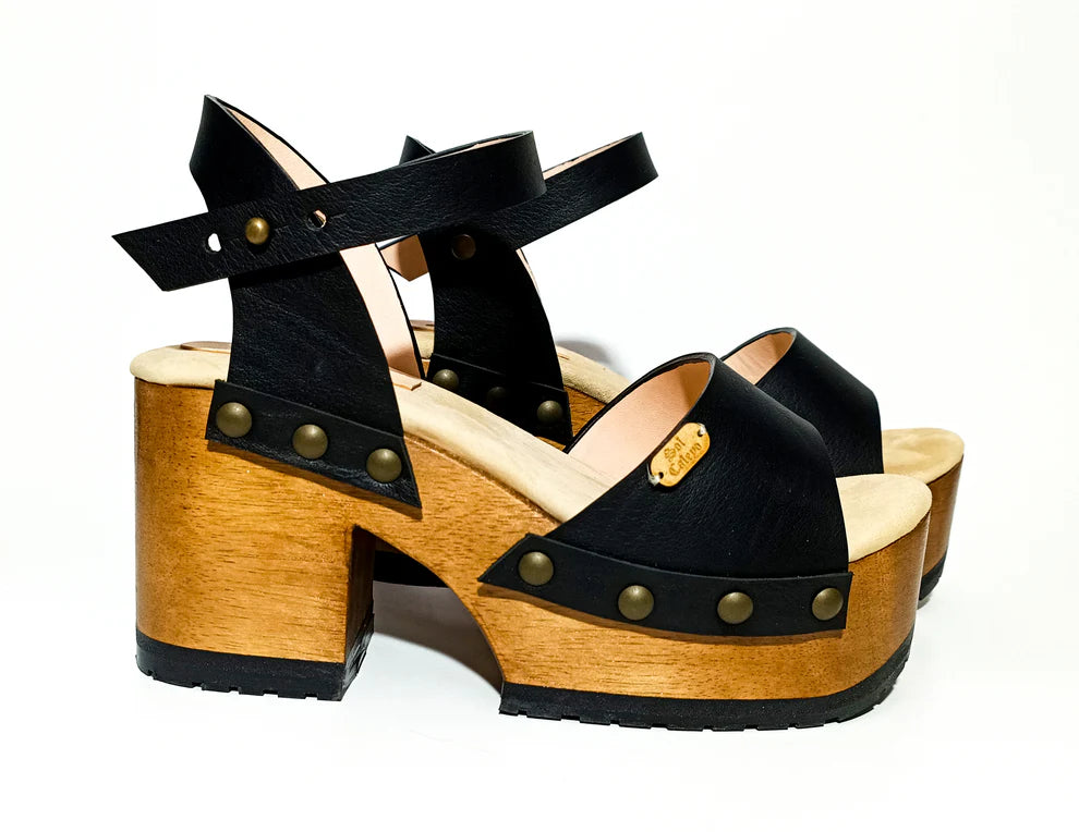 Black Strap Wooden Platform Sandals