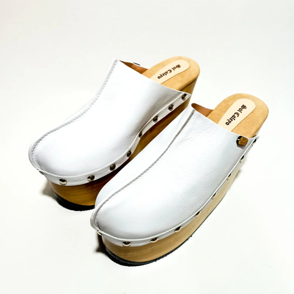 Fringe Platform Sandals（Black & White Options）