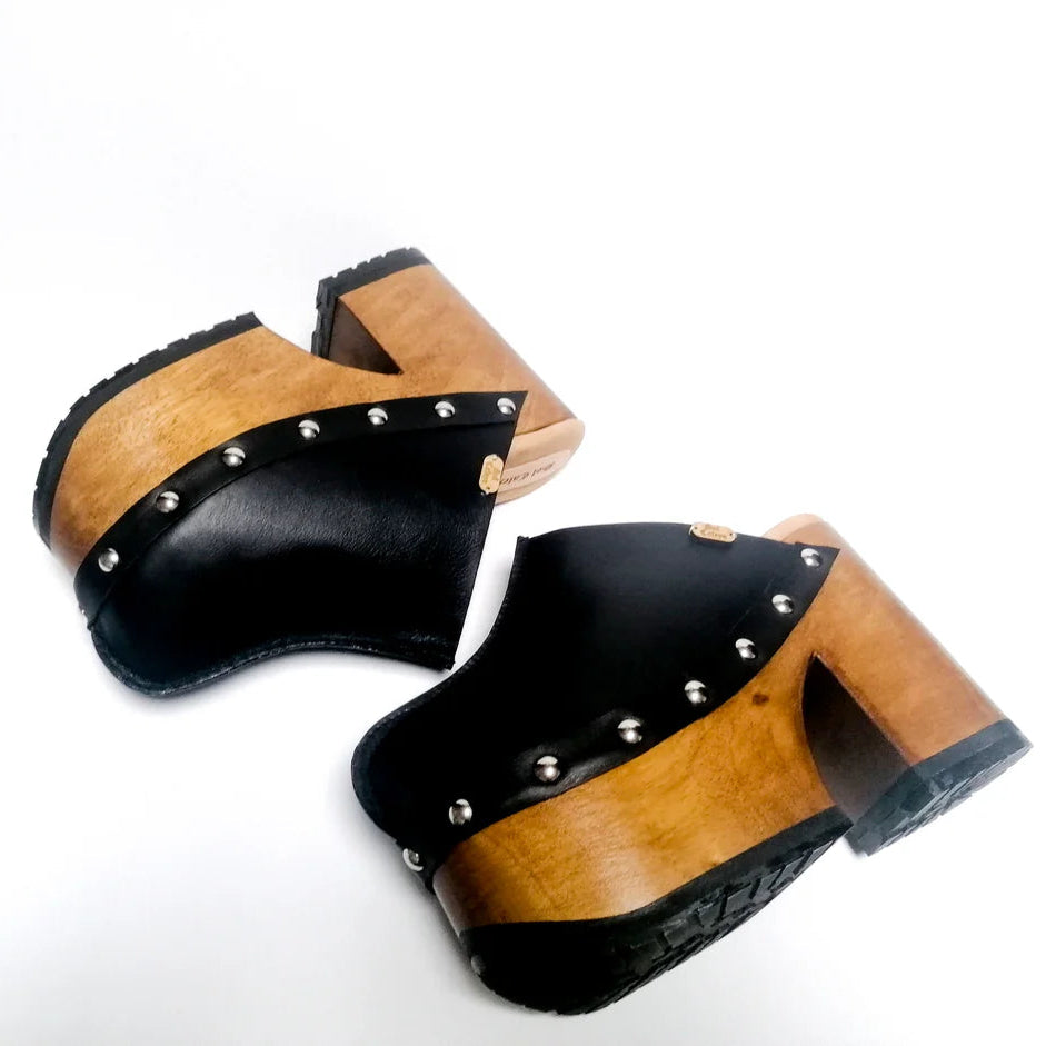 Fringe Platform Sandals（Black & White Options）